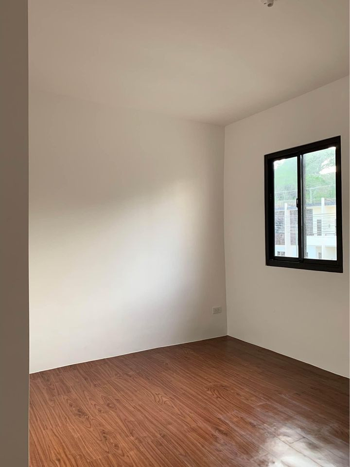 Gallery 5