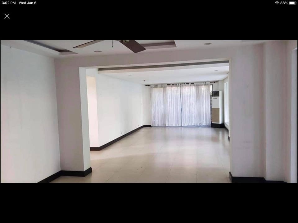 Gallery 5