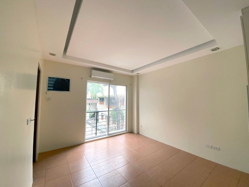 Gallery 4