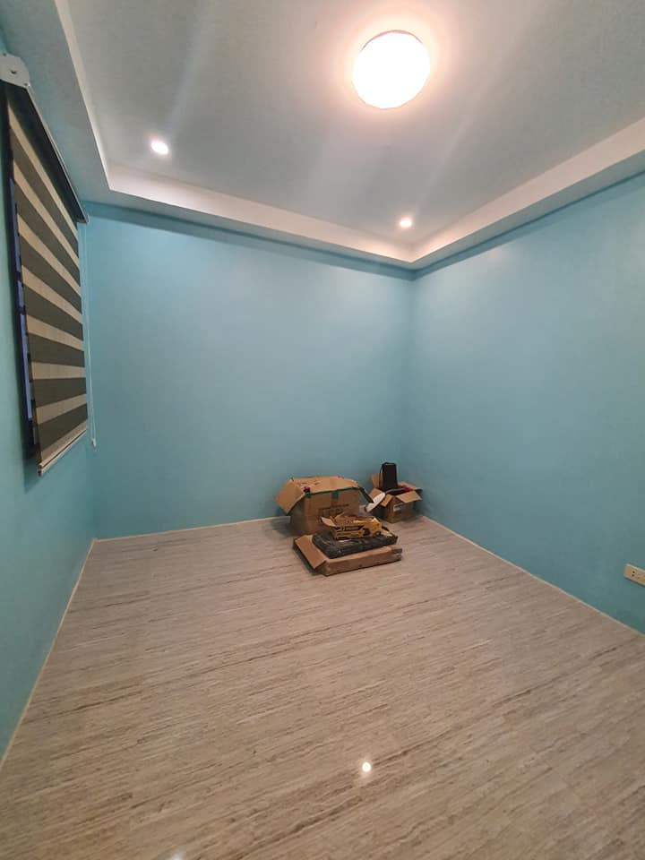 Gallery 5