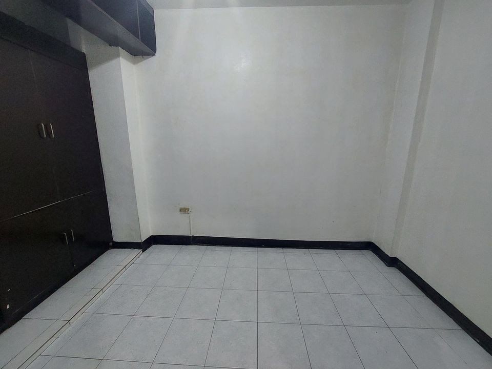 Gallery 5
