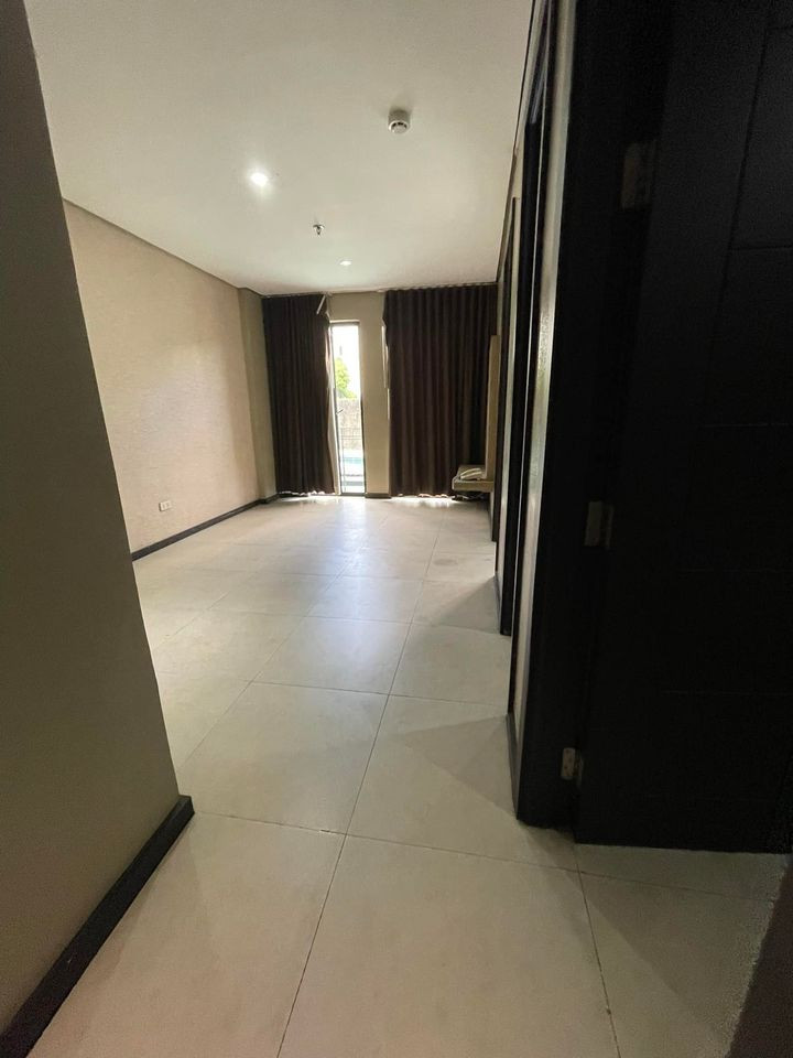 Gallery 4