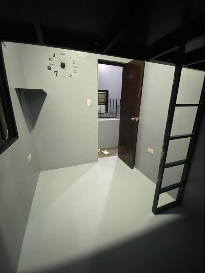 Gallery 4
