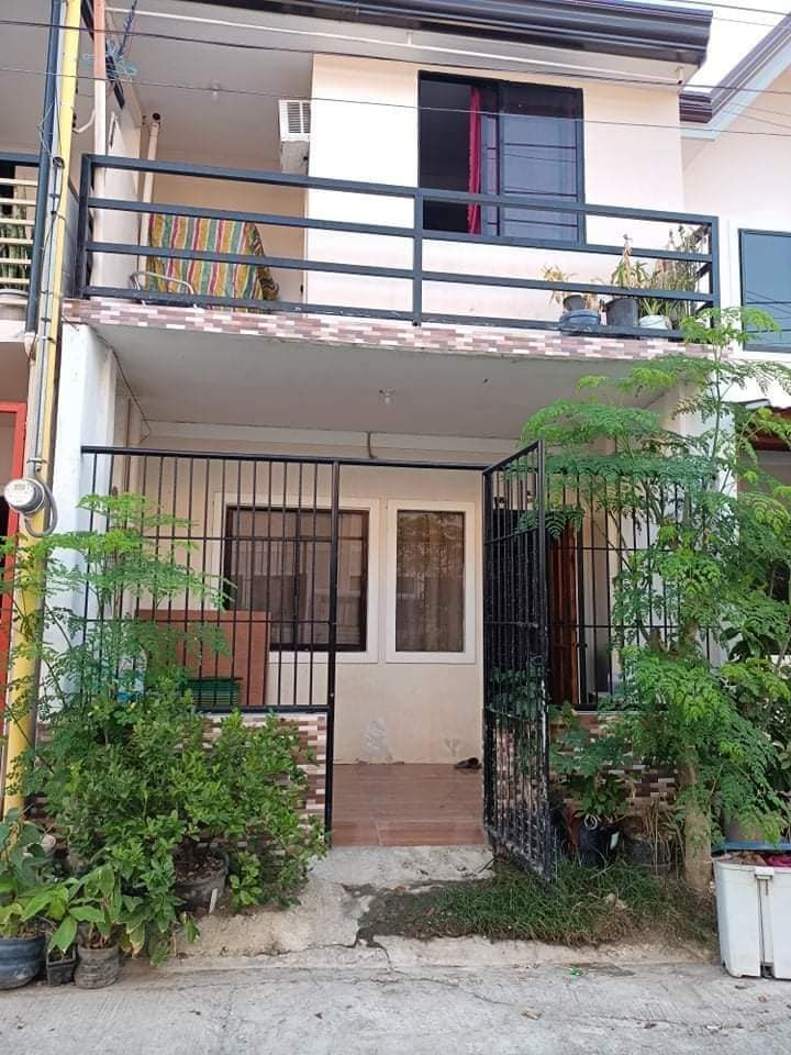 HOUSE AND LOT FOR RENT,FULLY FURNISHED