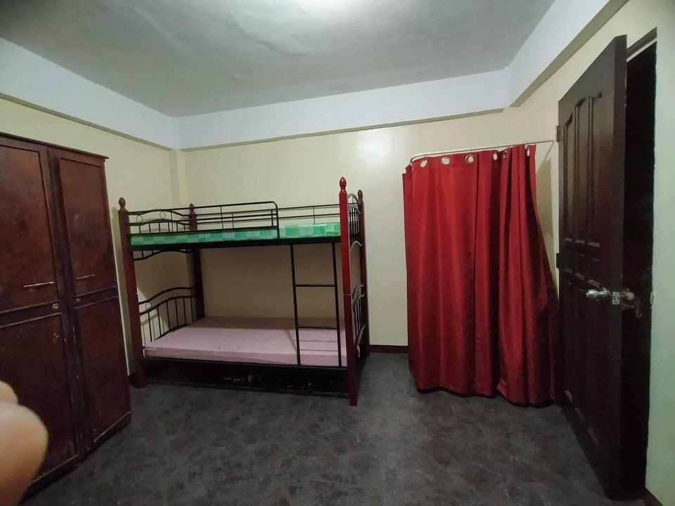 Gallery 5