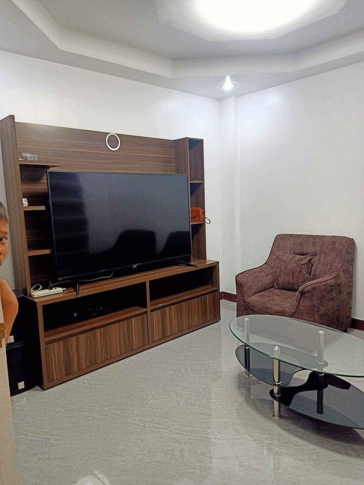 Gallery 5