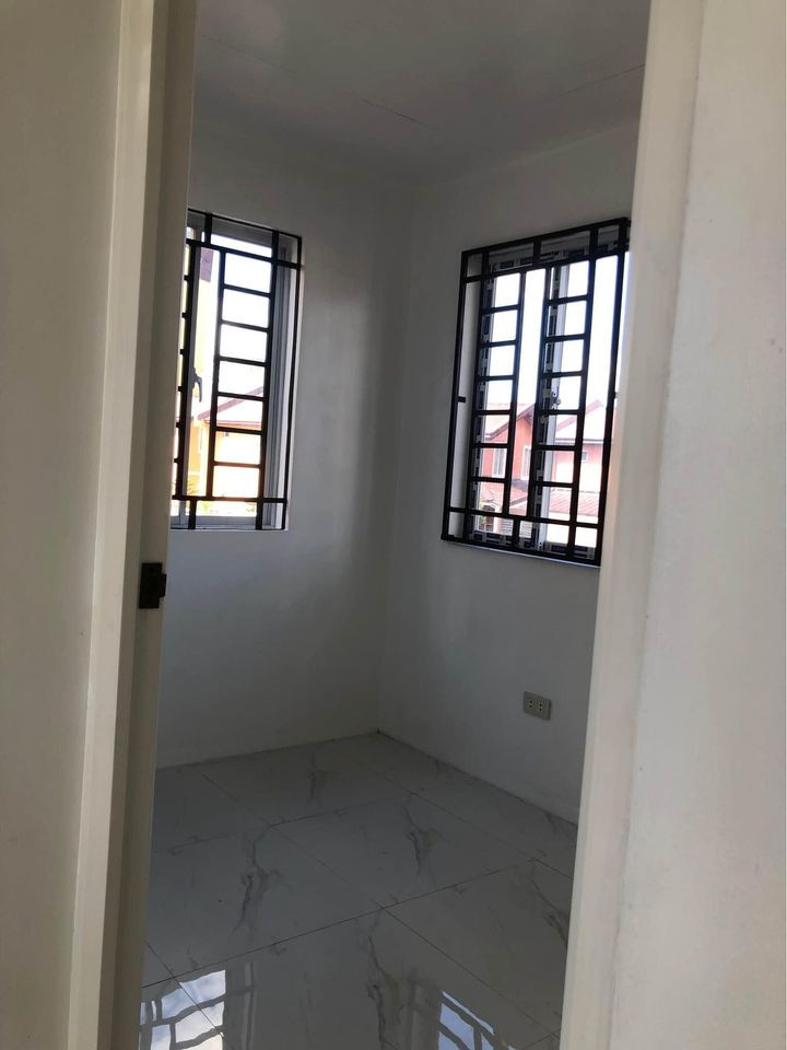 Gallery 5