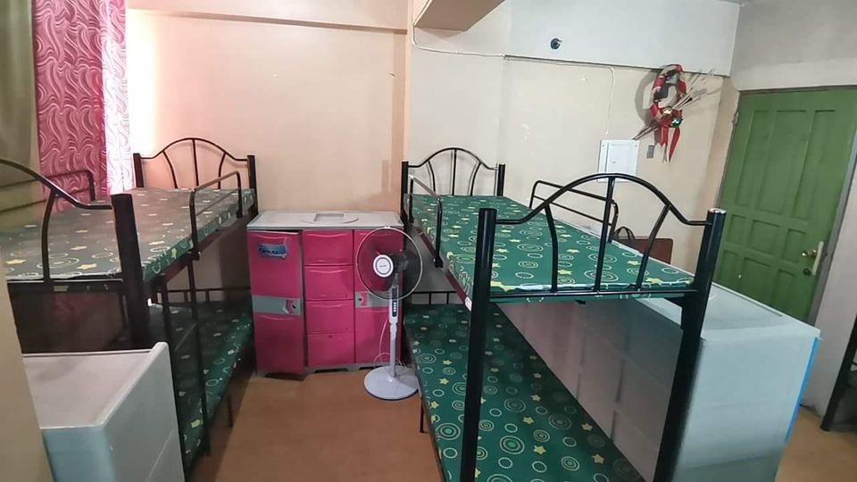 CONDO SHARING UNIT FOR MALE -