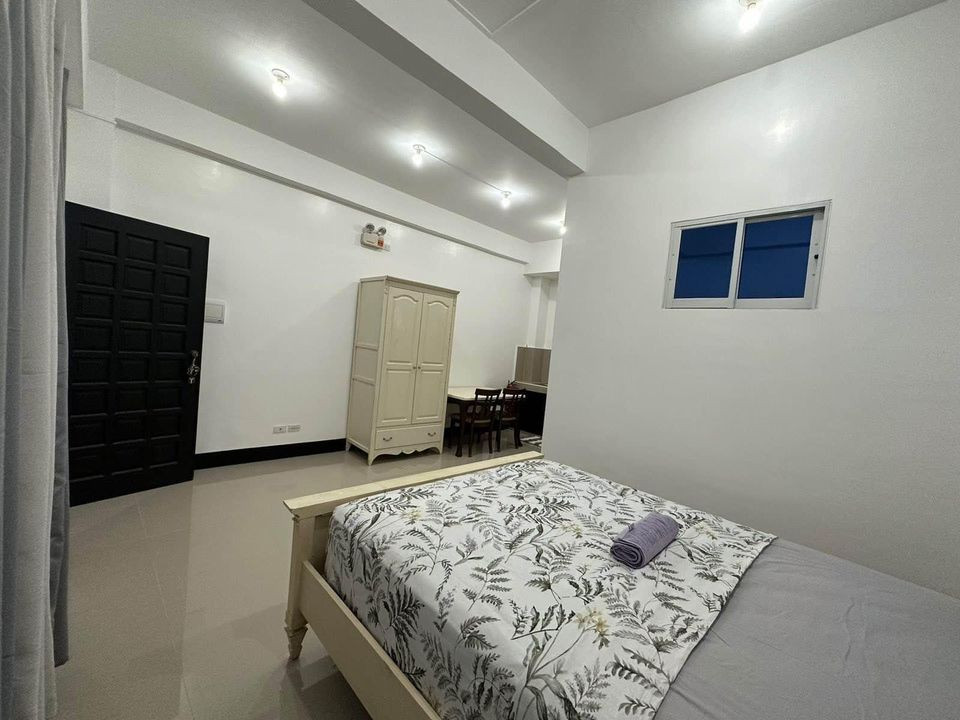 Gallery 4