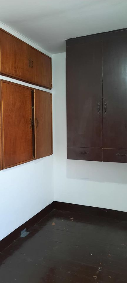 Gallery 5