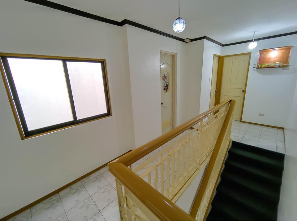 Gallery 4