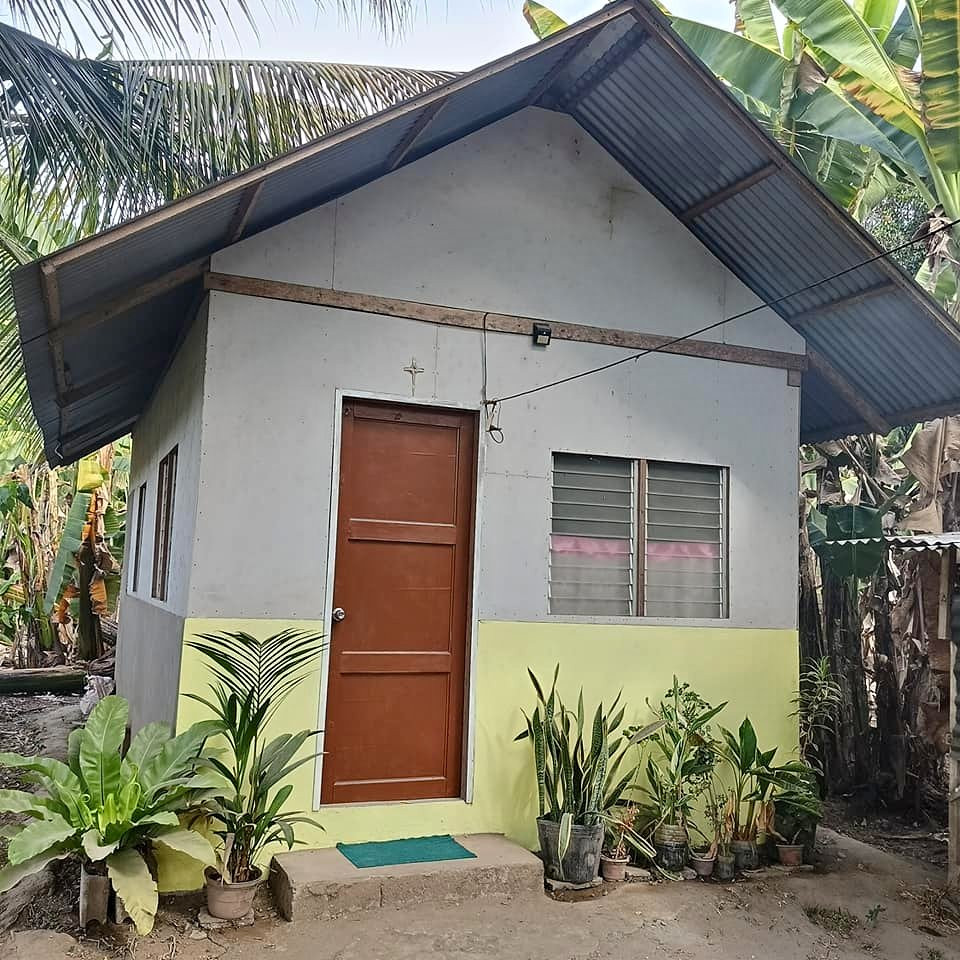 AVAILABLE ROOM/BEDSPACER