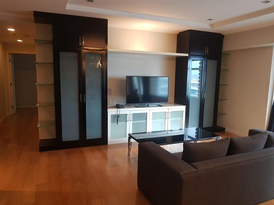 Gallery 4