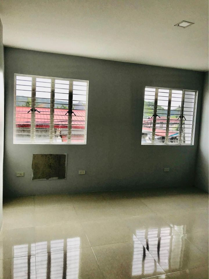 Gallery 5