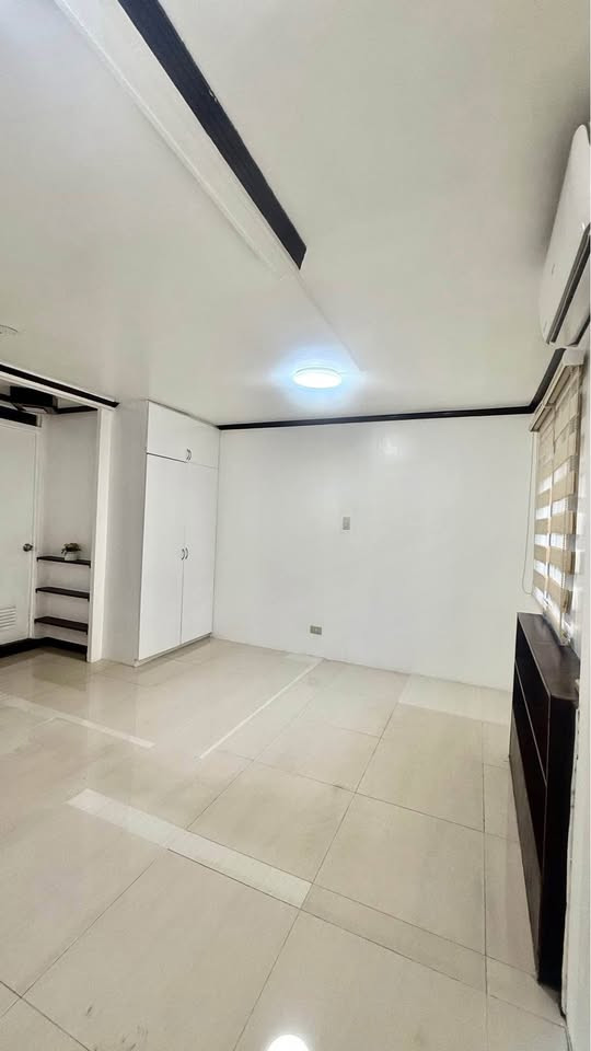 Gallery 4