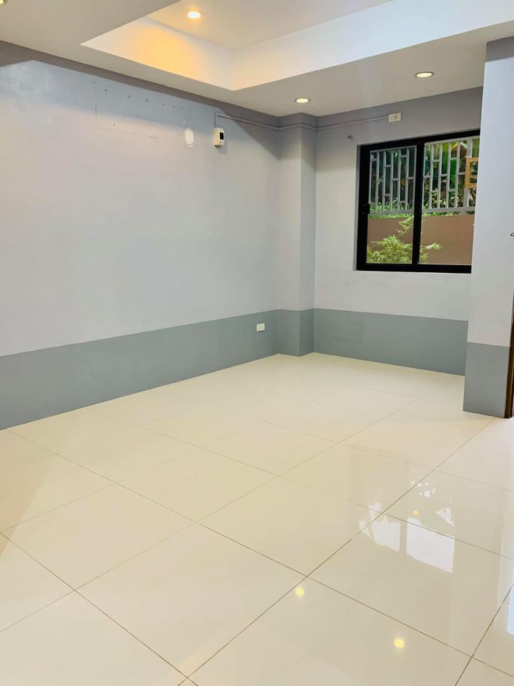 Gallery 4