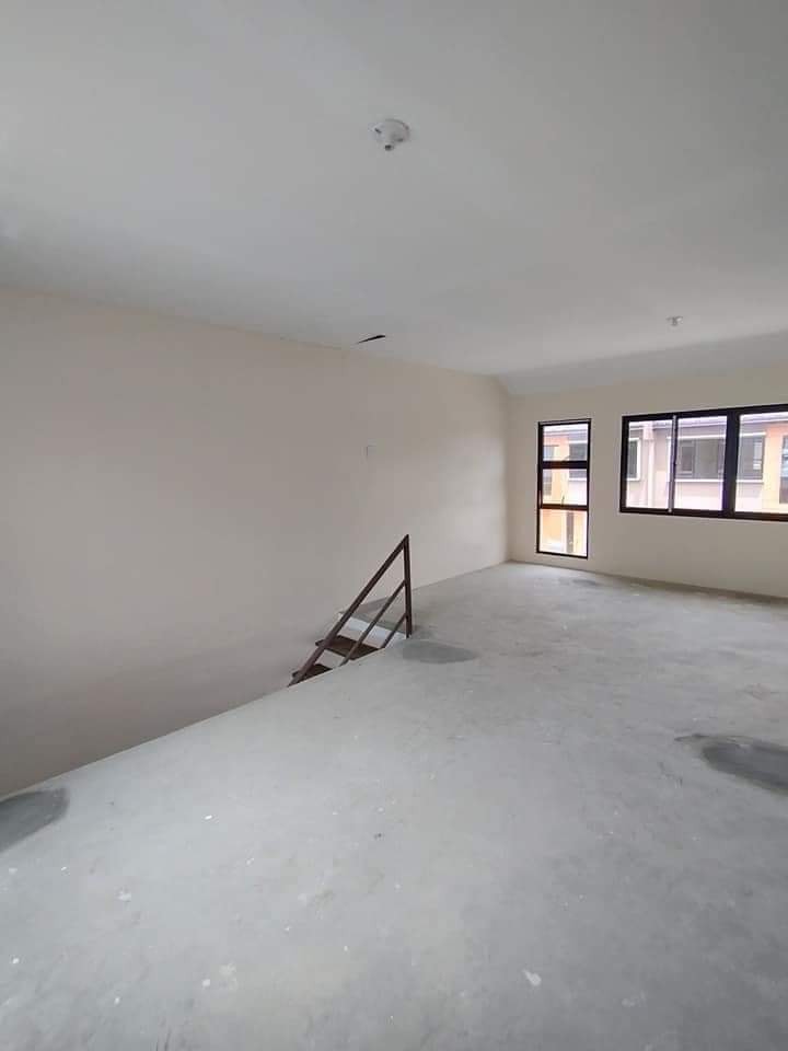Gallery 5