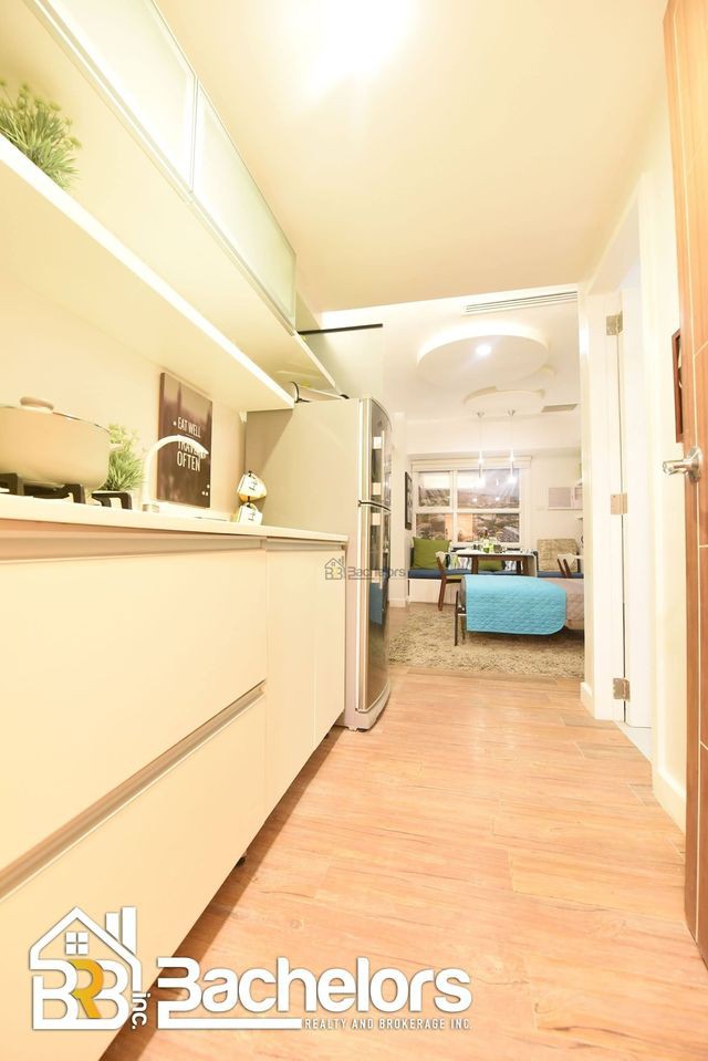 Gallery 4
