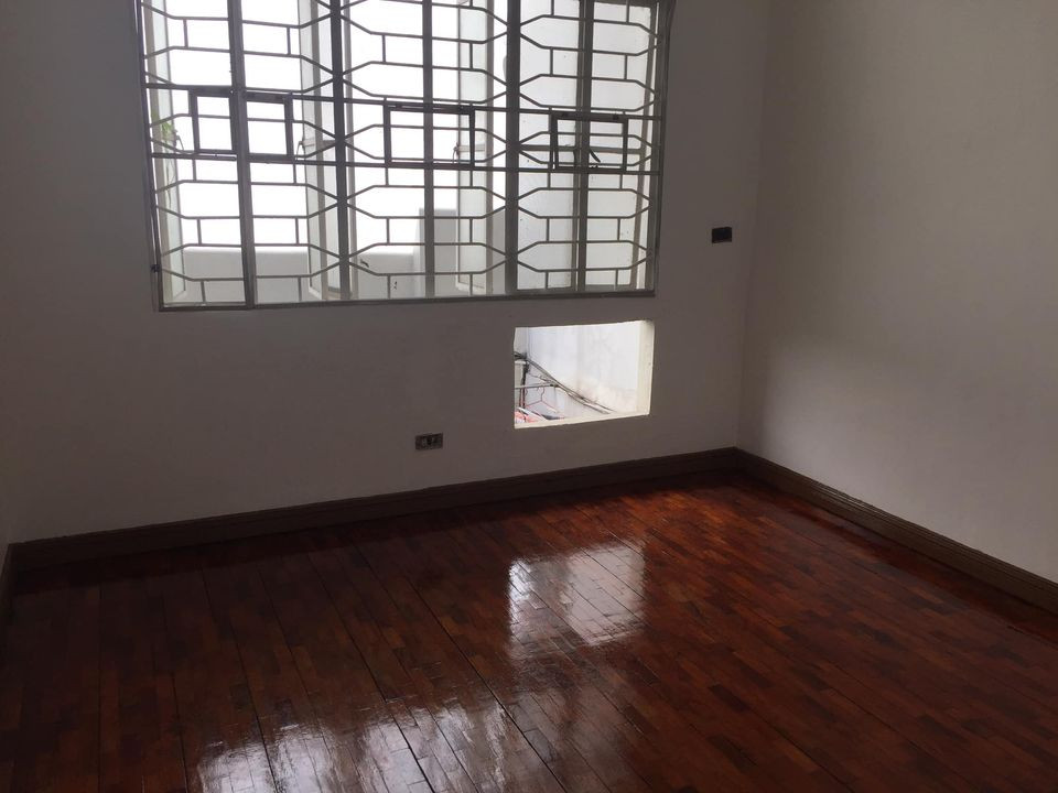 Gallery 5