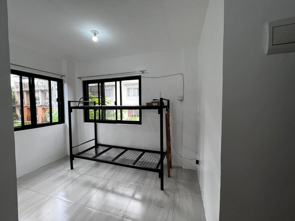 Gallery 4