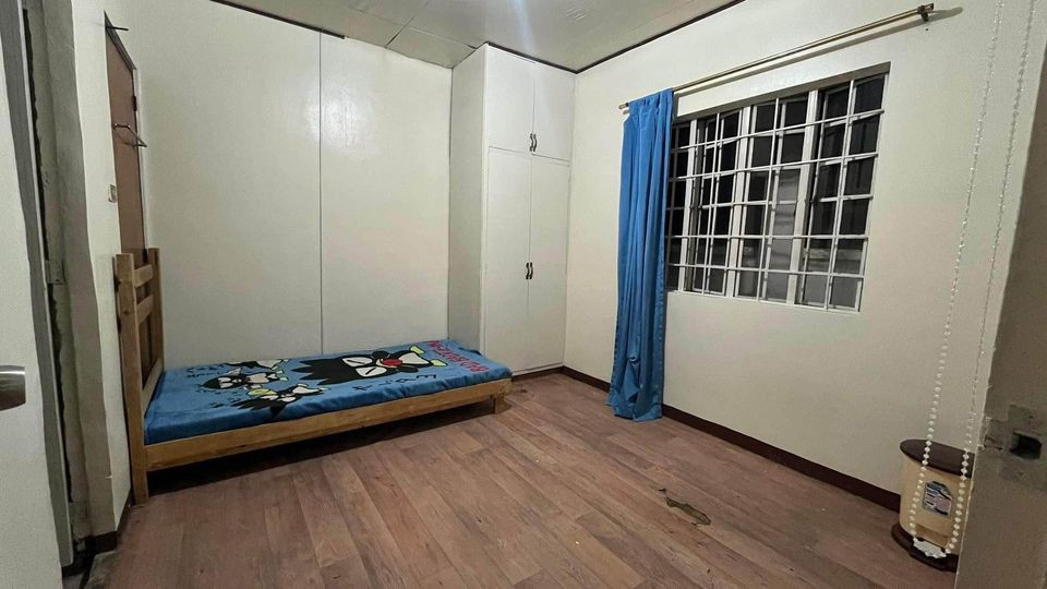 Studio 1 Bath Room only