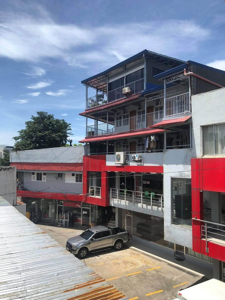 Gallery 5