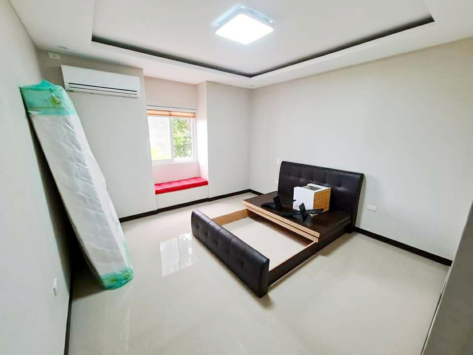Gallery 2