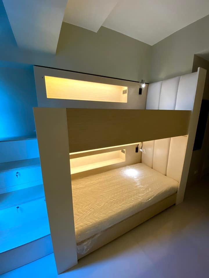 Gallery 2