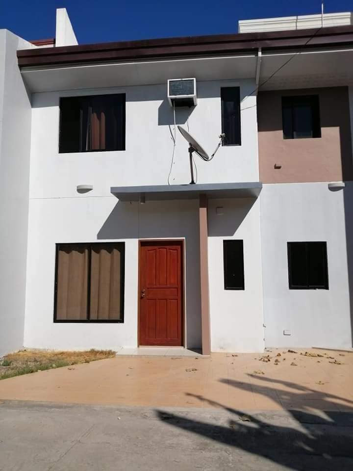 HOUSE FOR RENT, PERRELOS CARCAR CITY