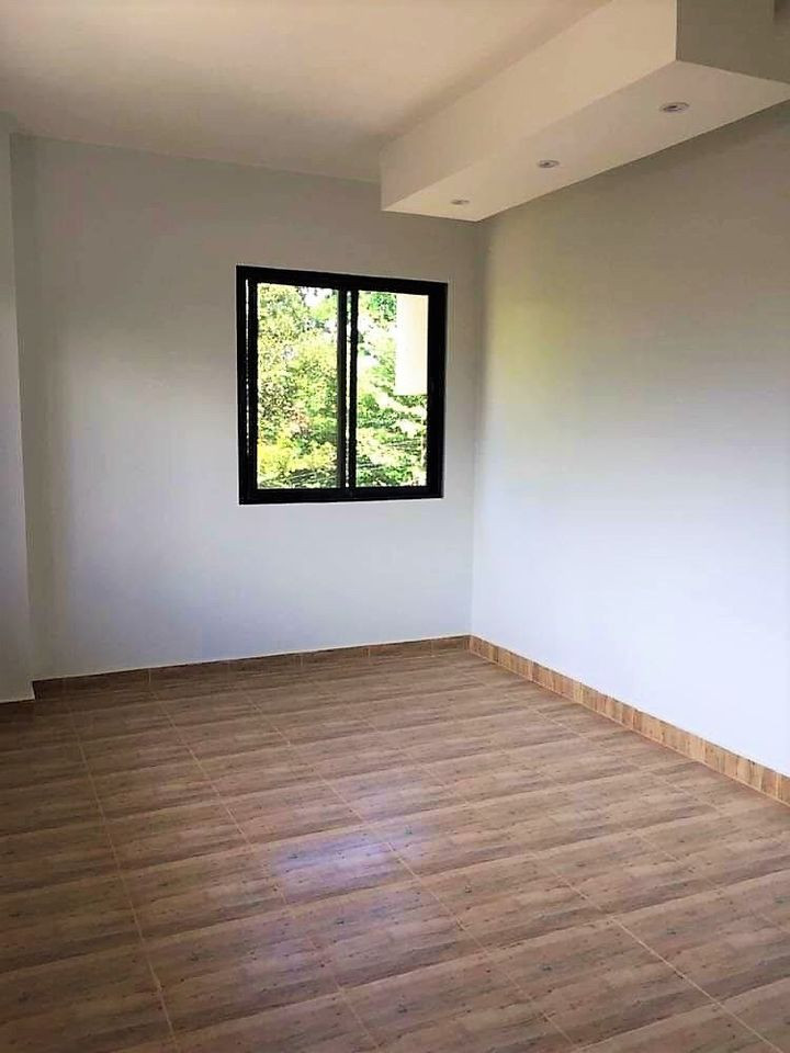 Gallery 5