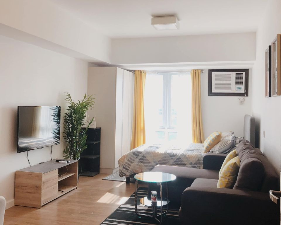 Fully Furnished Studio unit for rent in Abreeza Place.