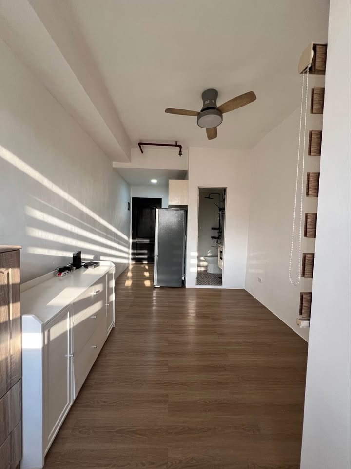Semi-Furnished Studio in San Antonio Village, Makati
