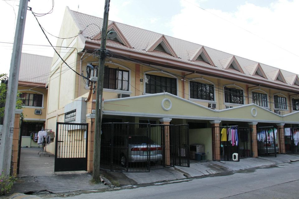 Apartment For Rent Villa Gloria Subdivision Angeles City Torres Townhouse