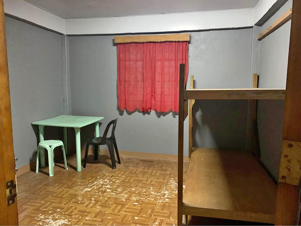 LADIES DORM