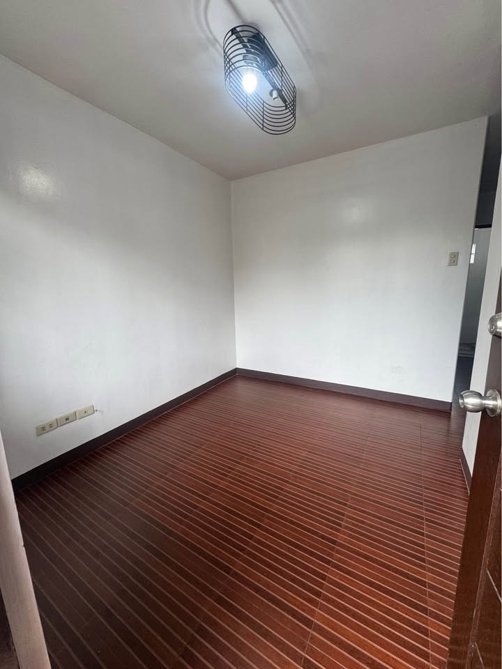 Gallery 2