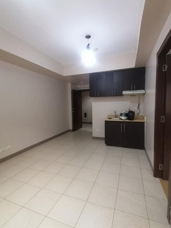 1BR BARE UNIT BIG CUT FOR RENT
