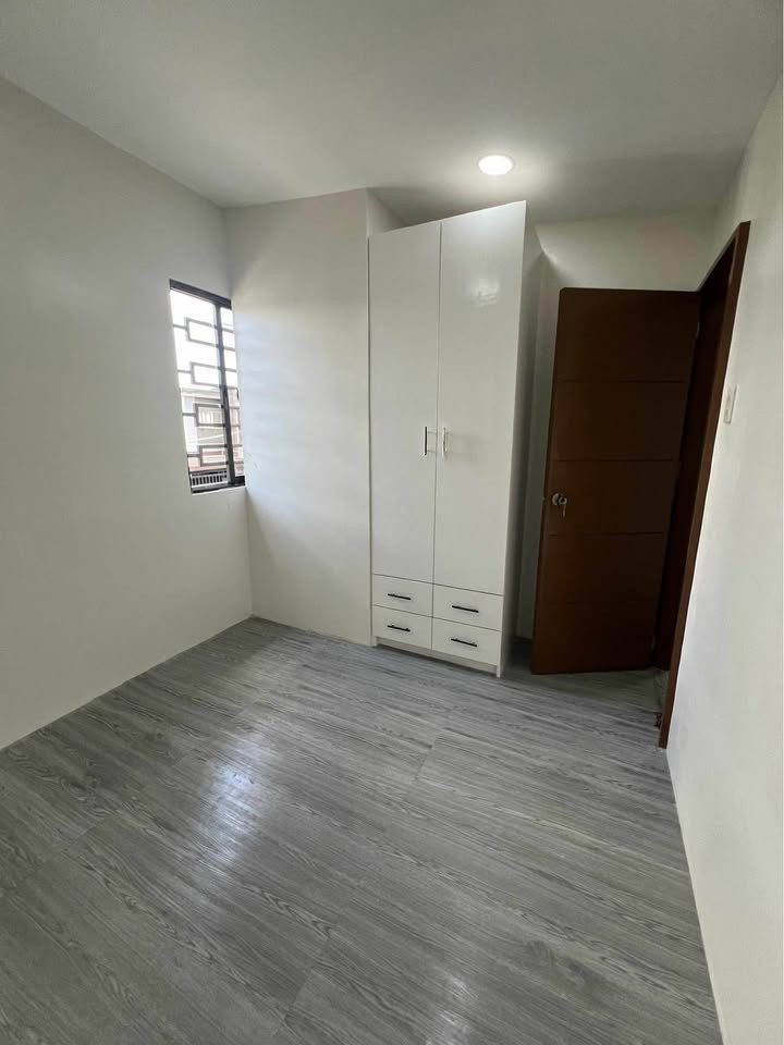 Gallery 4