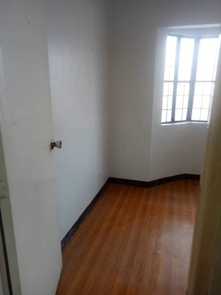 Gallery 5