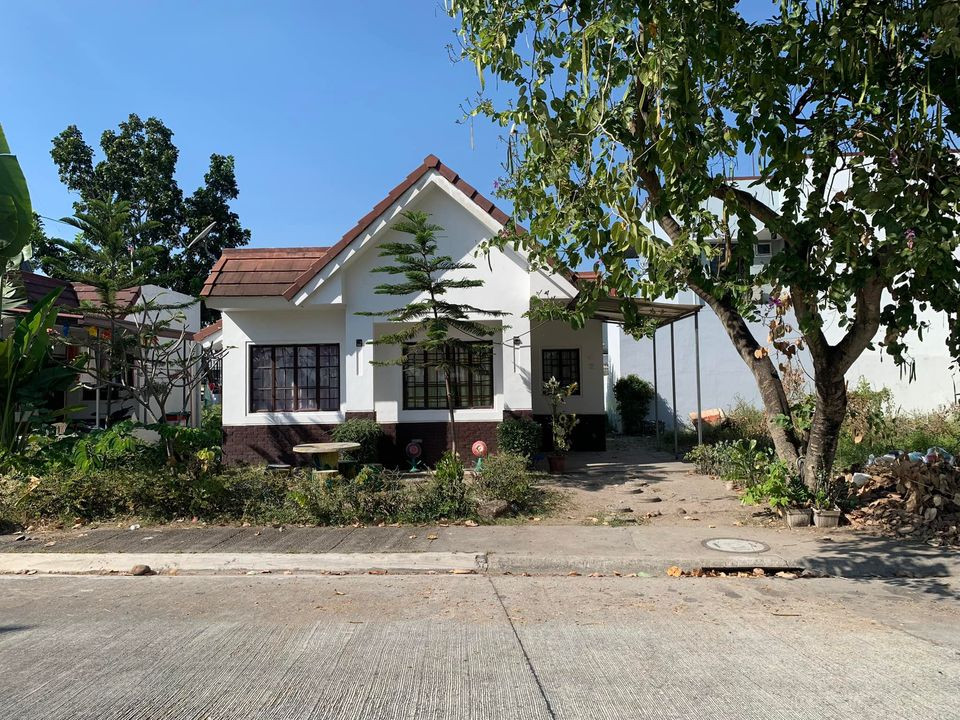 HOUSE AND LOT FOR RENT