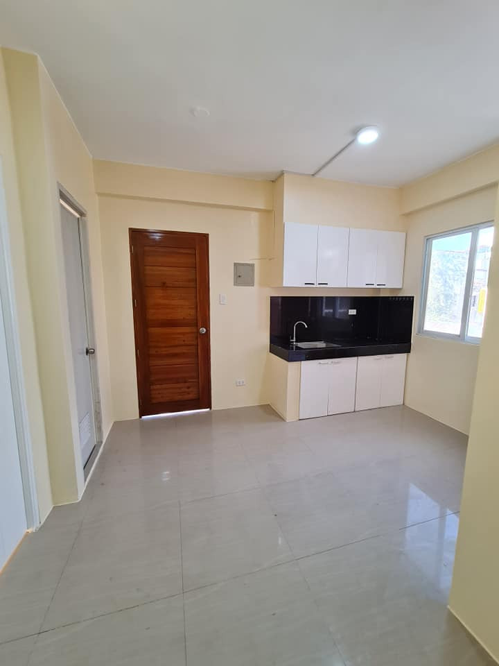 1BR with BALCONY and PARKING AVAIL