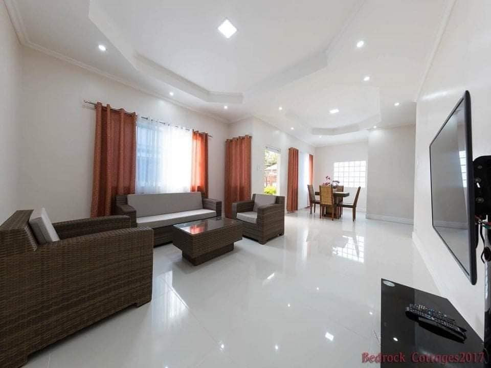 Gallery 3