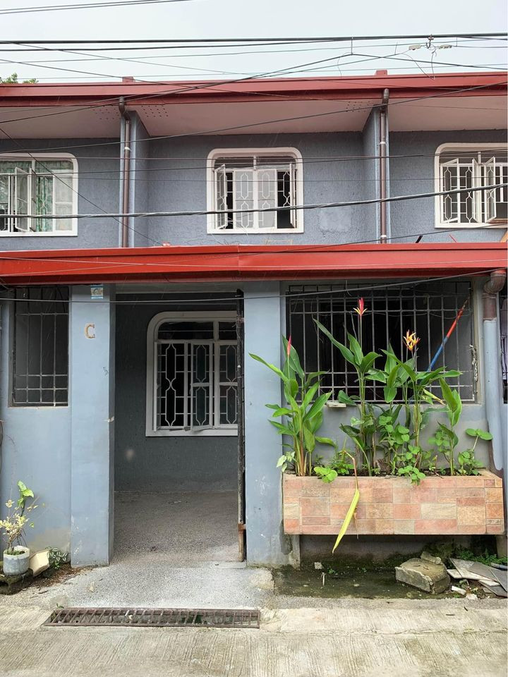 Apartment for rent in santarosa laguna.