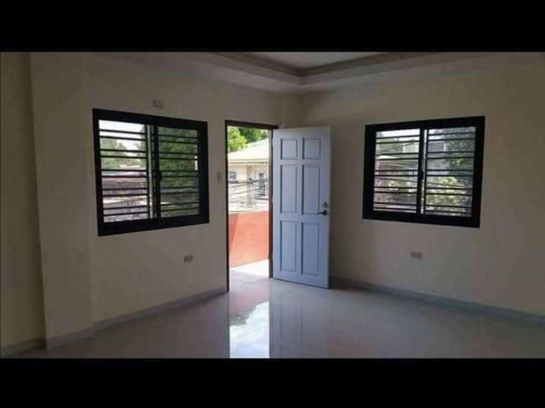 Gallery 5