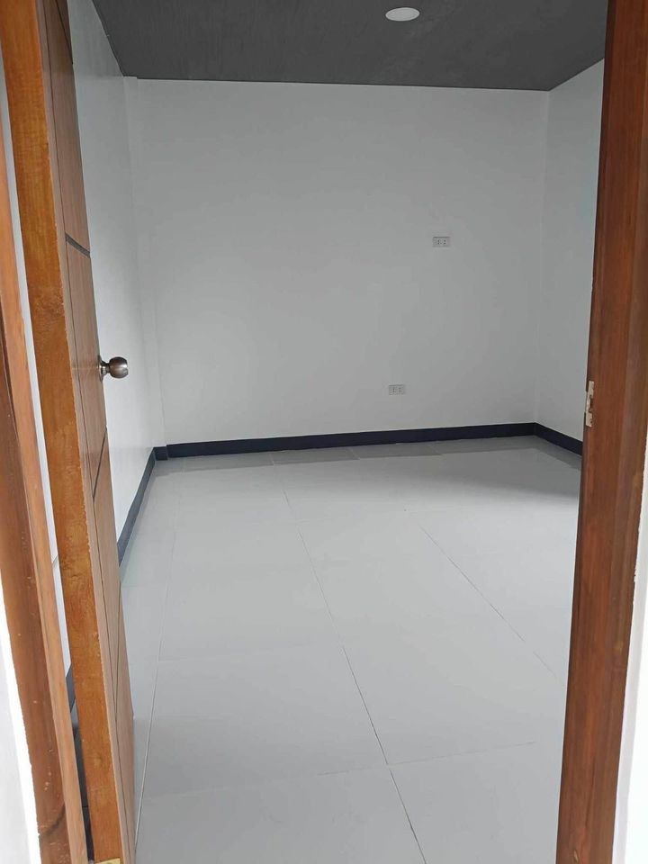 Gallery 5