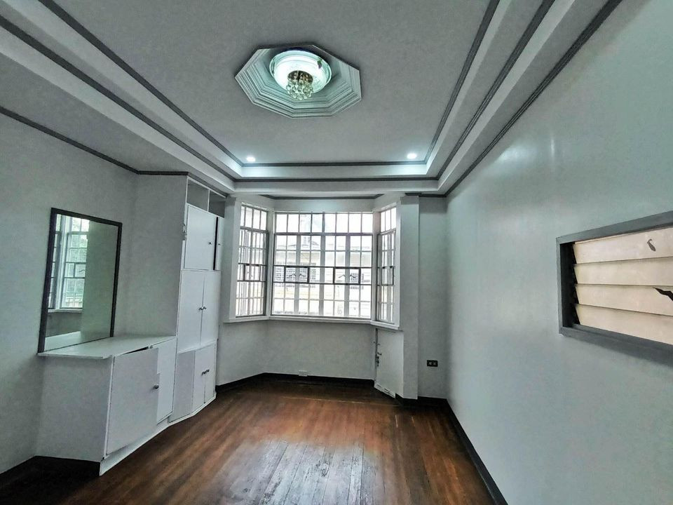 Gallery 5