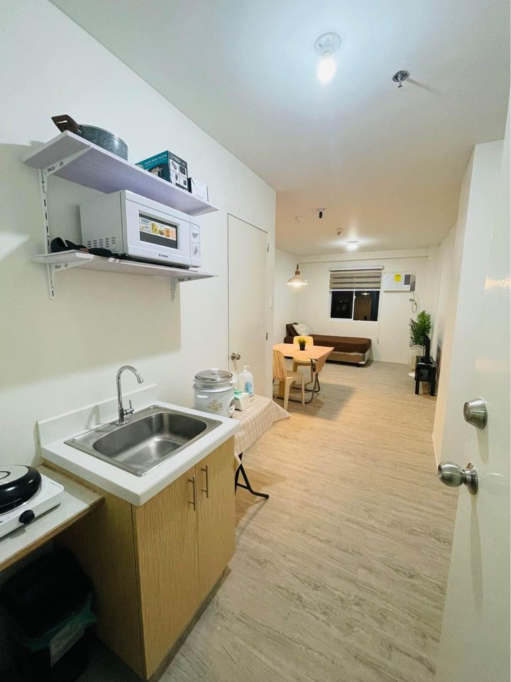 Minimalist and Clean Studio Condo Unit for Rent