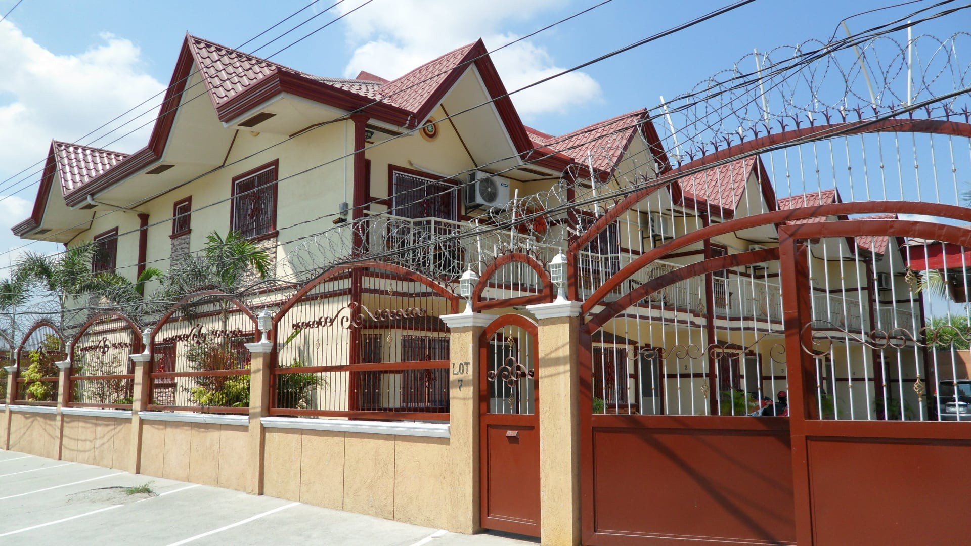 TOWNHOUSE - Malabanias, Plaridel Subdivision 1, Pampanga