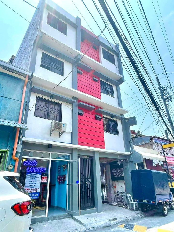 BRAND NEW MODERN STUDIO TYPE FOR WFH