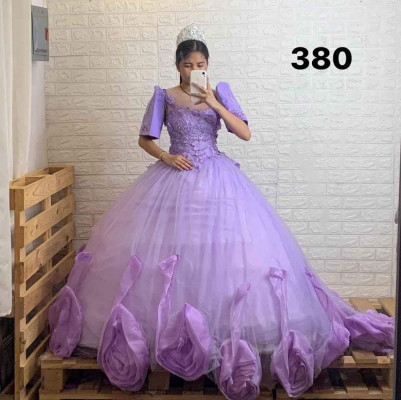 GOWN FOR RENT