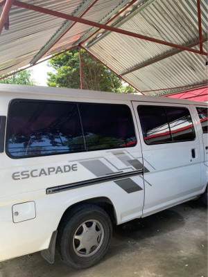 Nissan Escapade for rent